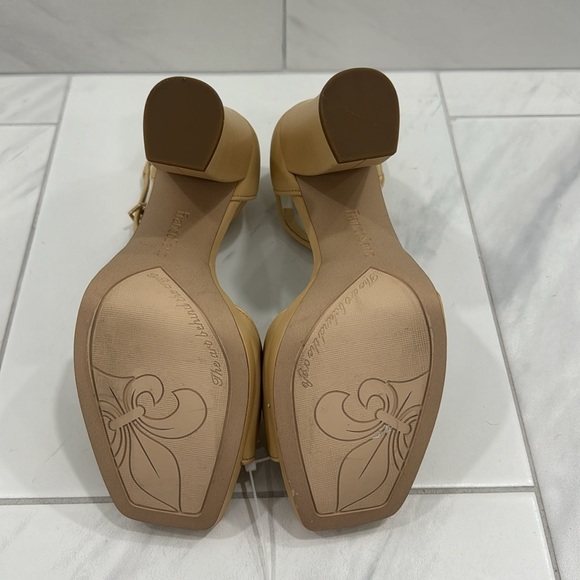 NEW! Franco Sarto Beige Leather Dima Heels- Size 9.5 - Picture 13 of 17